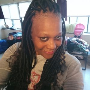 Meet your Posher, Louise